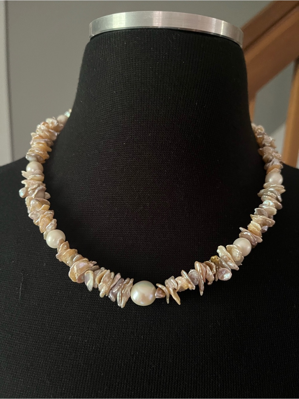 Freshwater Pearl Necklace in Cream pink peach
